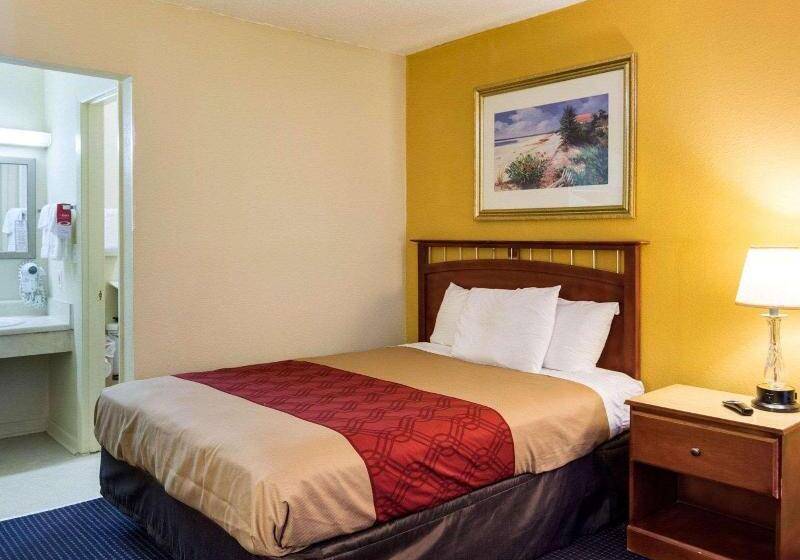 غرفة ديلوكس سرير كينج, Days Inn By Wyndham Racine/sturtevant