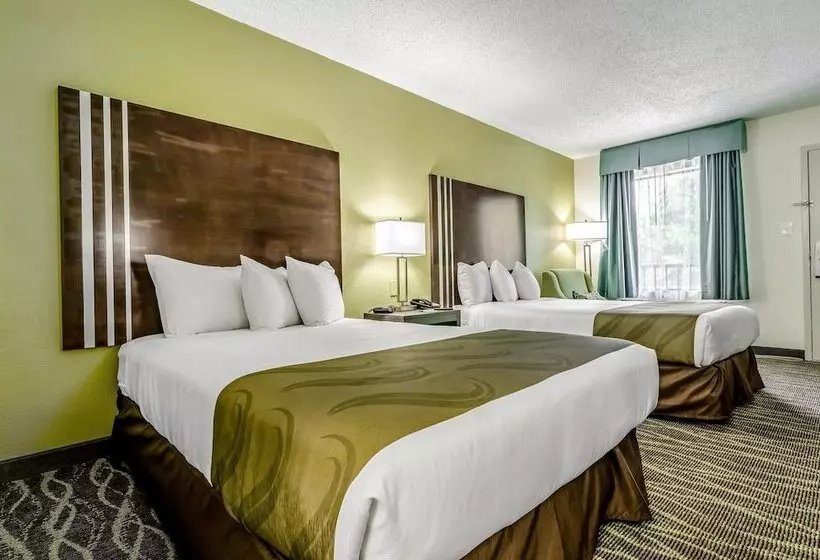 ２ダブルベッドのスタンダードルーム, Quality Inn & Suites Creedmor   Butner