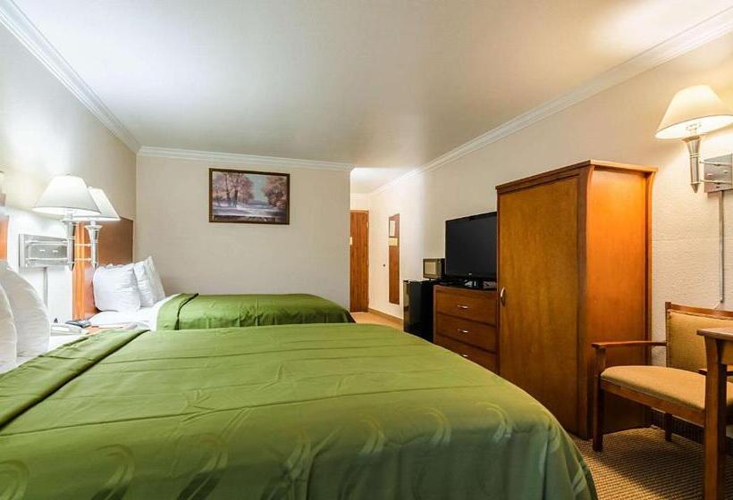 Номер Стандарт, Quality Inn & Suites Salina