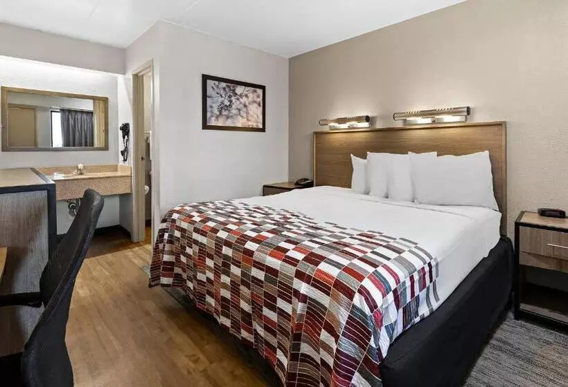 キングサイズベッドのデラックスルーム, Red Roof Inn Cleveland  Independence