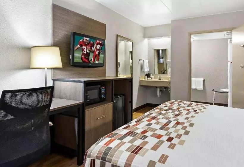 障害者適応デラックスルーム, Red Roof Inn Cleveland  Independence