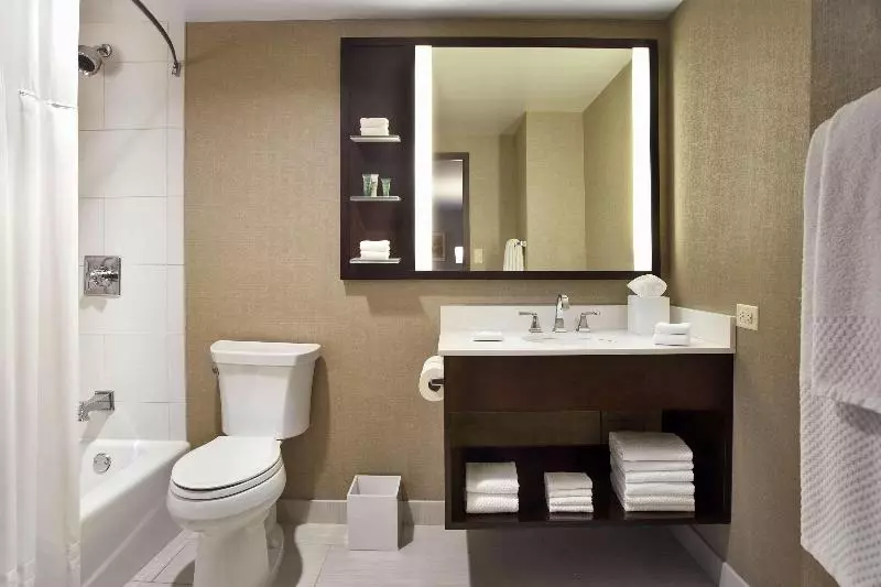 キングサイズベッドのスーペリアルーム, Red Roof Inn Louisville East  Hurstbourne