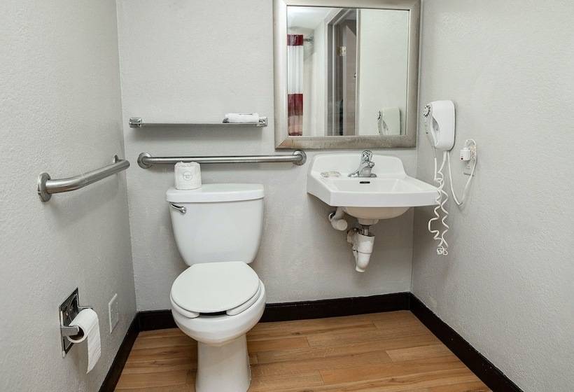 Номер Superior, Red Roof Inn Rochester  Henrietta