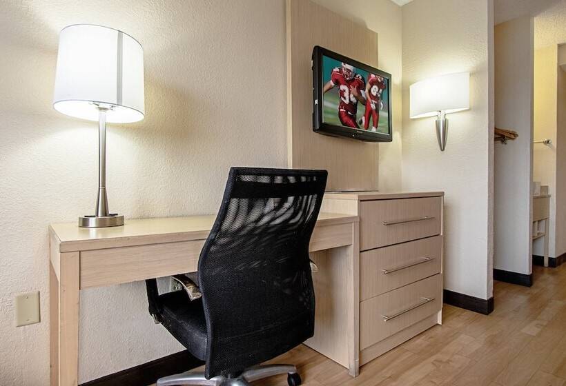 غرفة ديلوكس, Red Roof Inn Plus+ West Palm Beach