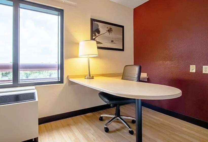 プレミアムルーム, Red Roof Inn Plus+ West Palm Beach