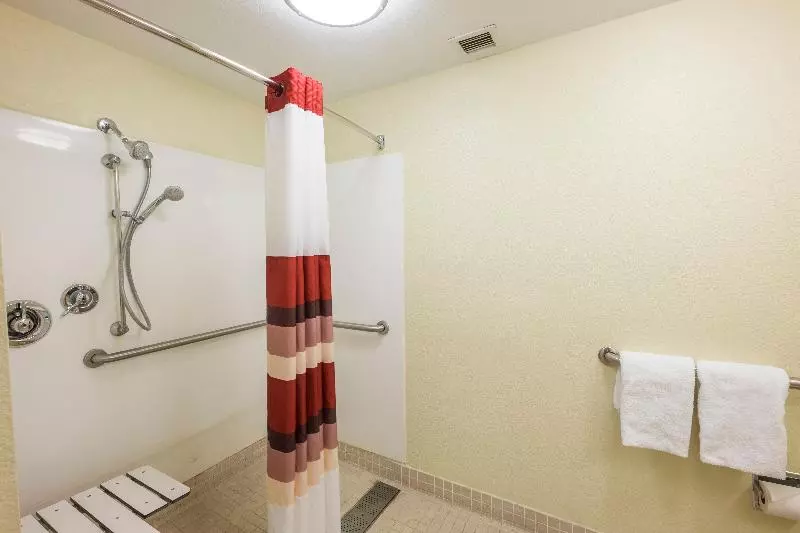 キングサイズベッドのスーペリアルーム, Red Roof Inn Plus+ West Palm Beach