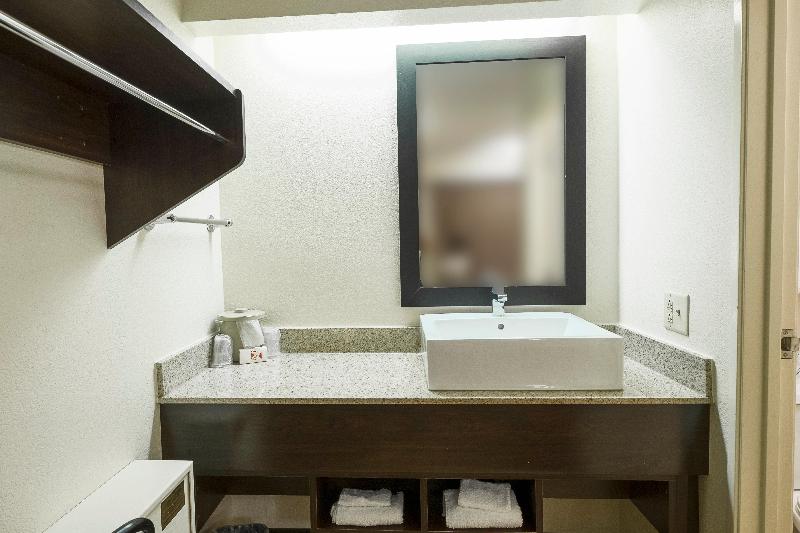 חדר פרמיום, Red Roof Inn Plus+ West Springfield