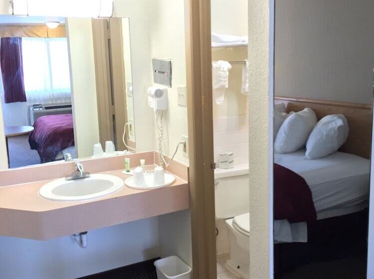 Номер Стандарт Двуспальная Кровать, Super 8 By Wyndham Junction City