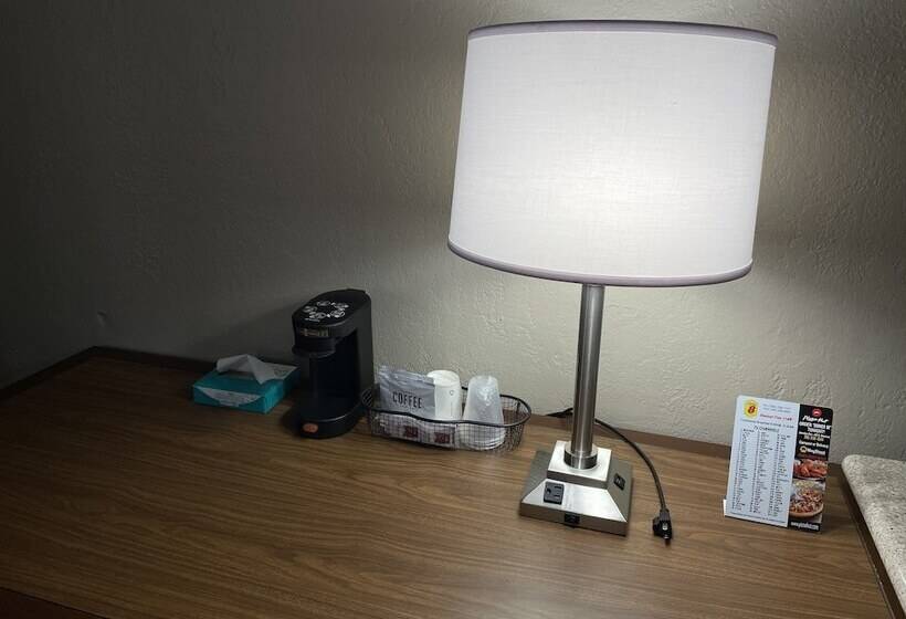 Номер Стандарт 2 Двуспальные Кровати, Super 8 By Wyndham Junction City