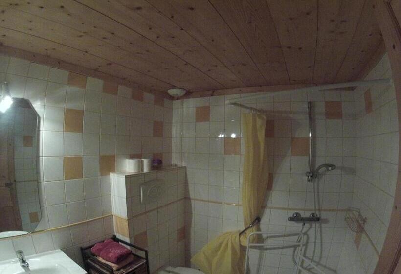 4인용 스탠다드 룸, Che Val D Amour