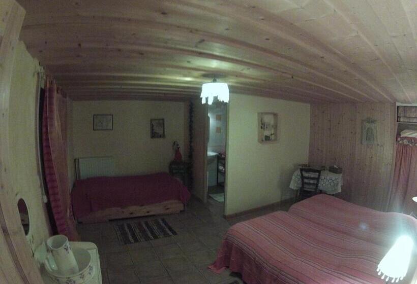 4인용 스탠다드 룸, Che Val D Amour