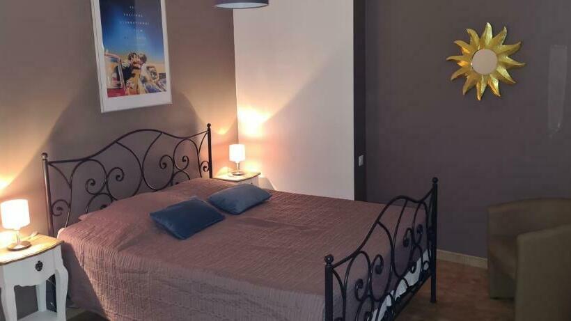 スタンダードルーム, Auberge De Baudinard Sur Verdon