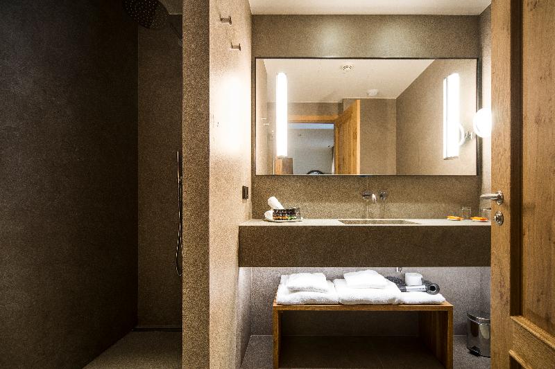 غرفة سوبيريور, Arbaso