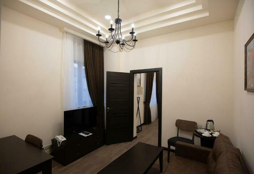 اتاق لوکس, Boutique Living