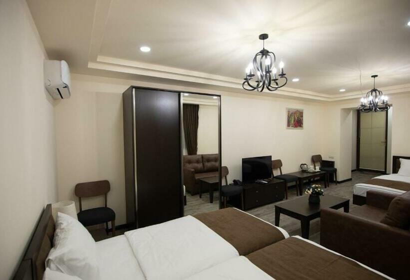 اتاق استاندارد چهار تخته, Boutique Living