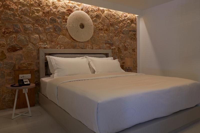 Люкс Дюплекс, Sea Breeze Santorini Beach Resort, Curio Collection Hilton