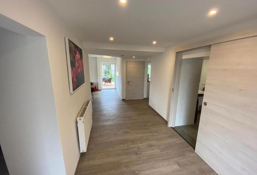 Апартаменты 1 Спальня Нижний Этаж, Weingut Jan Ulrich