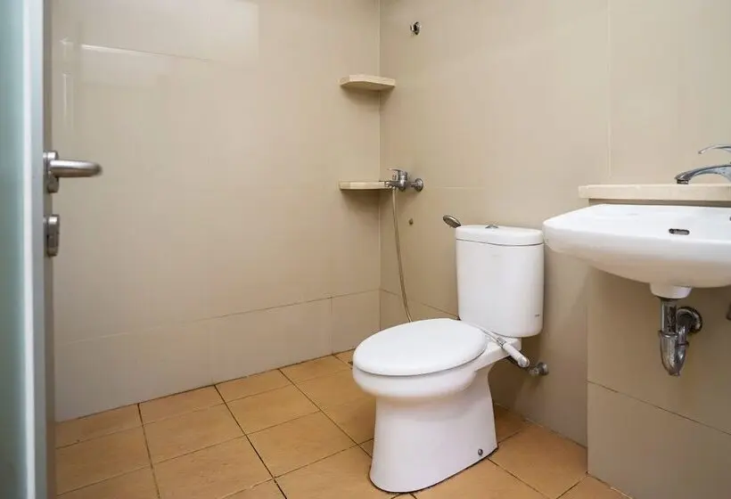 エコノミールーム, Oyo 2695 D Es Guest House
