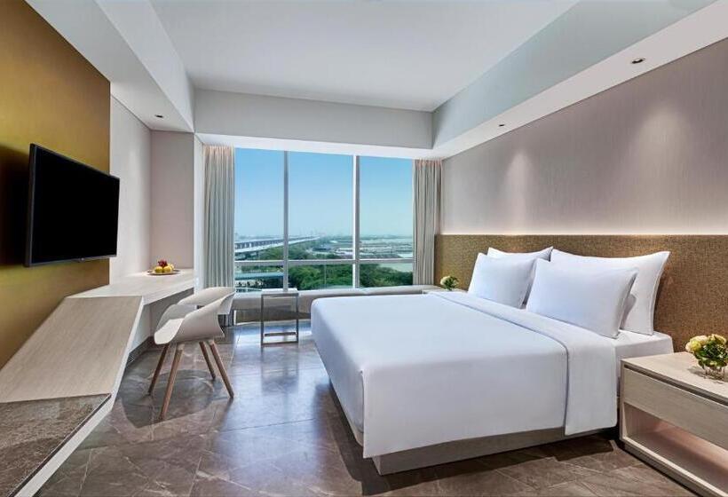 Номер Deluxe, Nuanza Hotel & Convention Cikarang