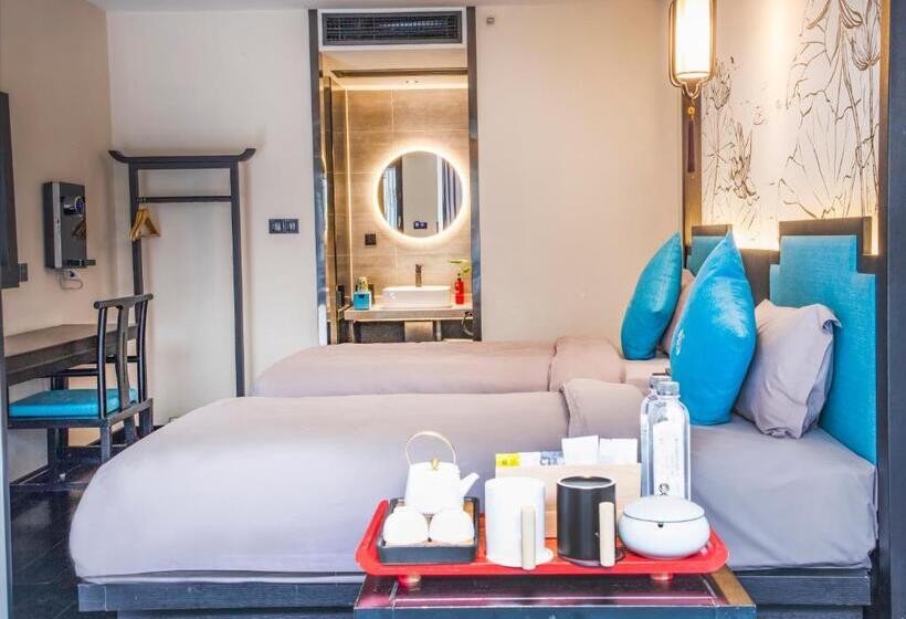 Номер Superior, Xijian Hotel   Kunming Dongfeng East Road Dashuying Metro Station