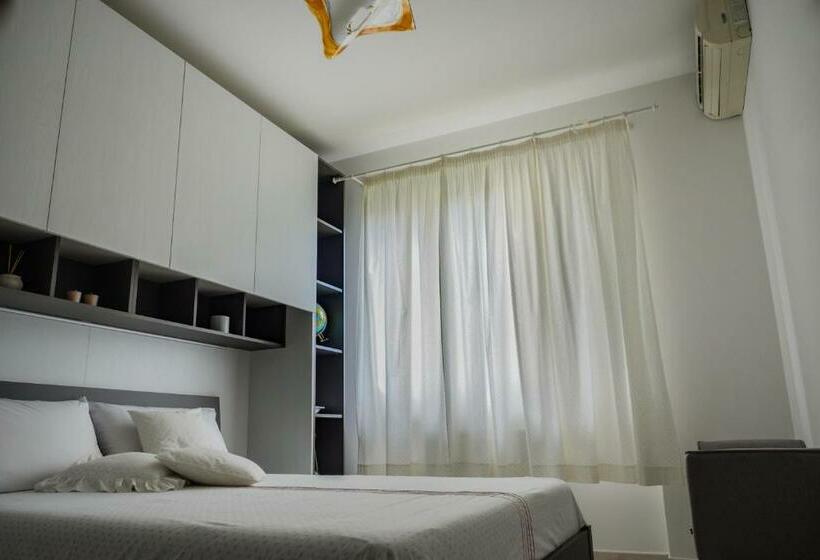 חדר סטנדרט, Spicchio Di Luna