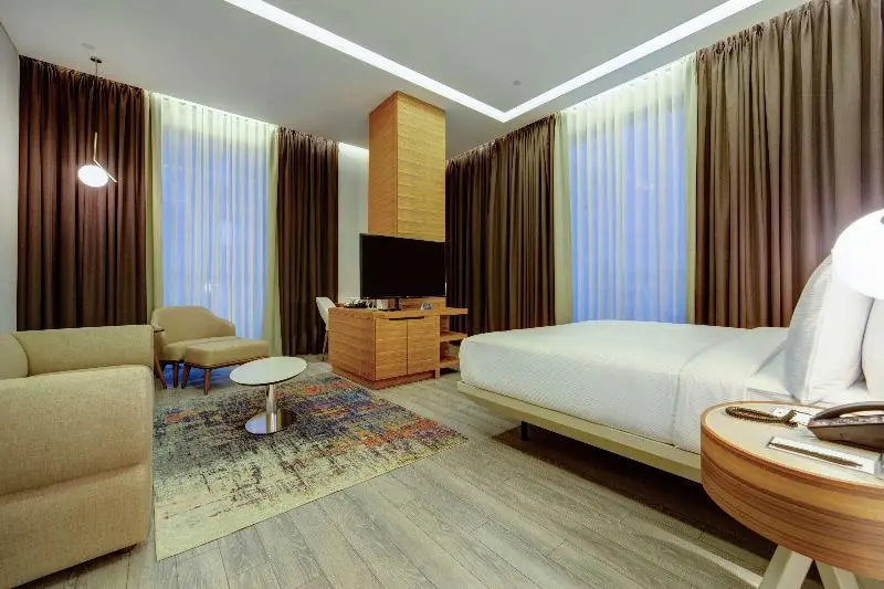 اتاق لوکس با تخت بزرگ, Doubletree By Hilton Adana