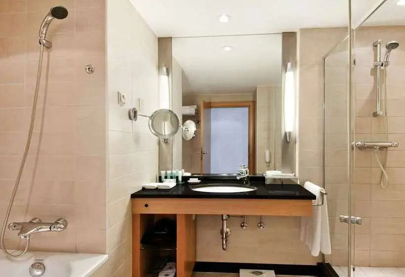 اتاق خانوادگی, Doubletree By Hilton Adana