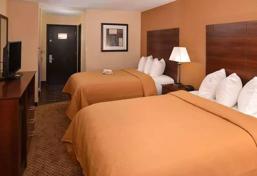 ２ダブルベッドのスタンダードルーム, Quality Inn Appleton West