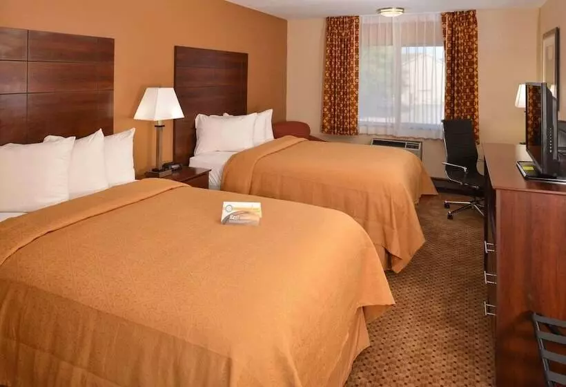２ダブルベッドのスタンダードルーム, Quality Inn Appleton West