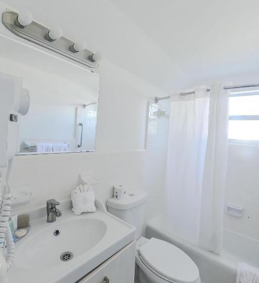 جناح, Regency Inn & Suites Sarasota