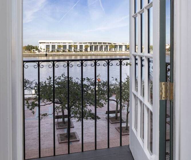 Номер Стандарт 2 Двуспальные Кровати, River Street Inn