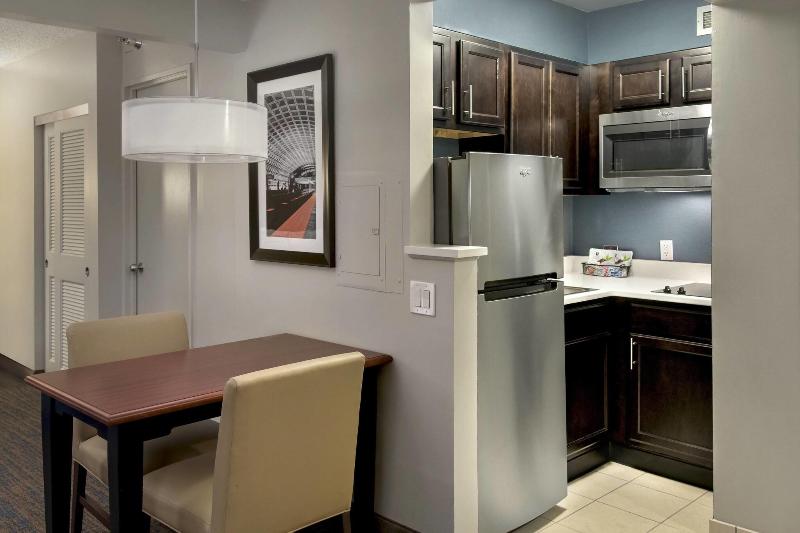 キングサイドベッドのスタンダードワンルーム, Residence Inn Bethesda Downtown