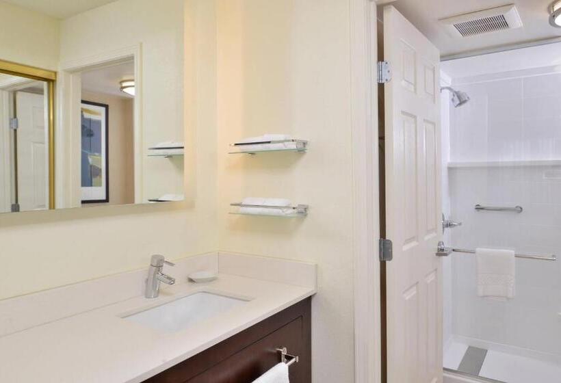 Студио Стандарт Кровать Кинг, Residence Inn By Marriott Branson