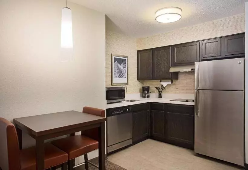 スイート, Residence Inn Detroit / Auburn Hills