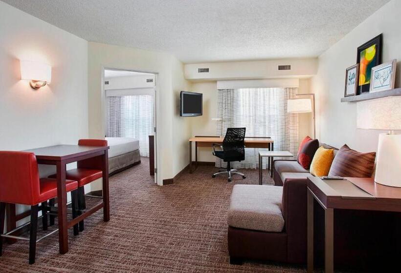 Люкс, Residence Inn Detroit / Auburn Hills