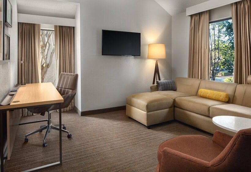 جناح عائلي, Residence Inn Irvine Spectrum