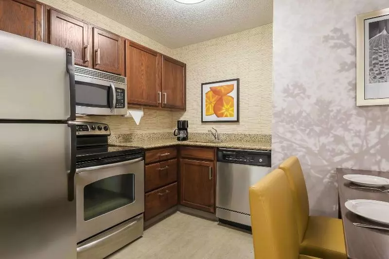 سوییت, Residence Inn Macon