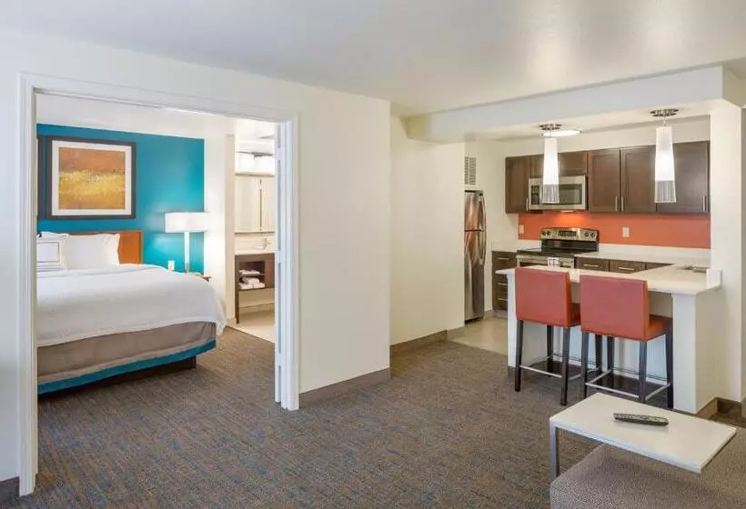 キングサイズベッドのスイートルーム, Residence Inn Portland Hillsboro