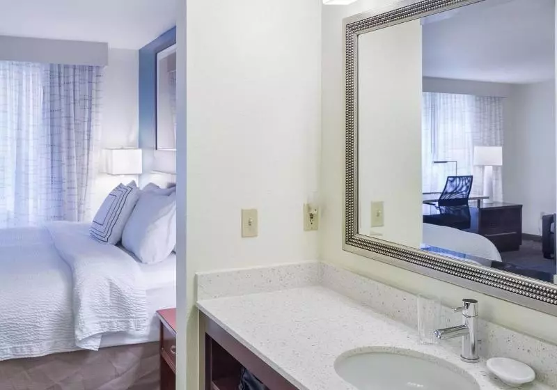 キングサイドベッドのスタンダードワンルーム, Residence Inn Portland Hillsboro