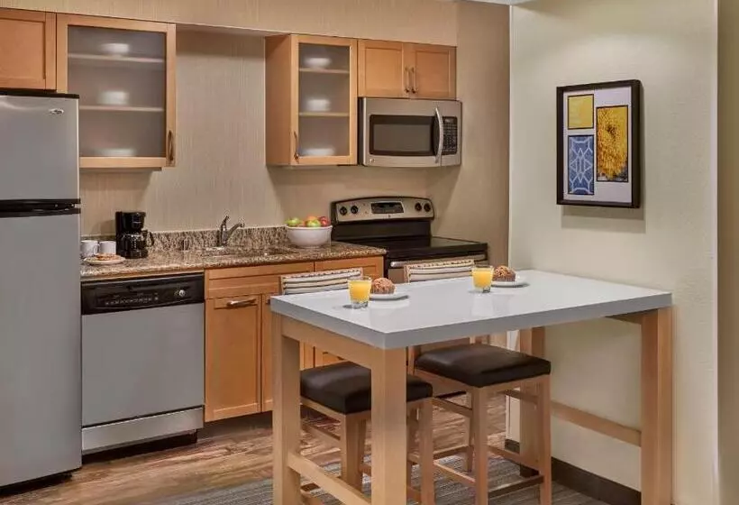 キングサイドベッドのスタンダードワンルーム, Sonesta Es Suites Wilmington  Newark