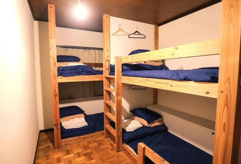 Quarto Quadruplo Estandar Banheiro Compartilhado, Chaho Hostel Nirasaki / Outdoor Base
