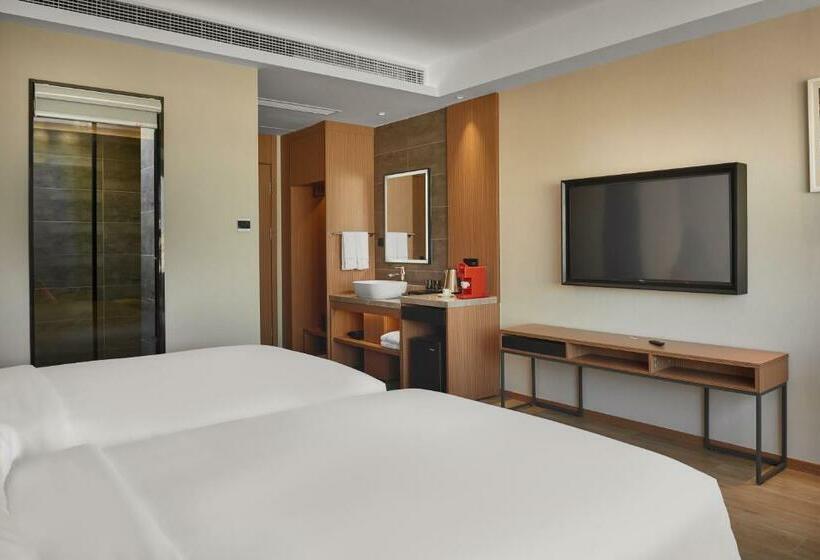 חדר דלוקס, Aurea Central