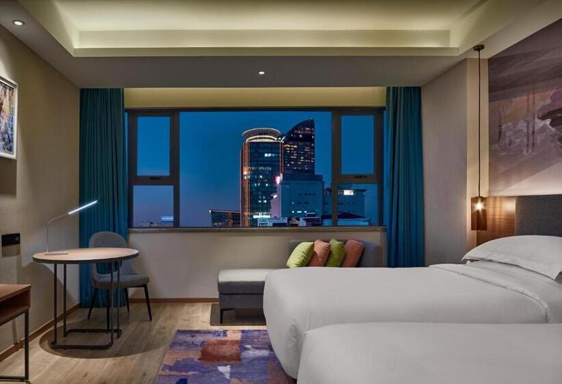 חדר סופריור, Aurea Central