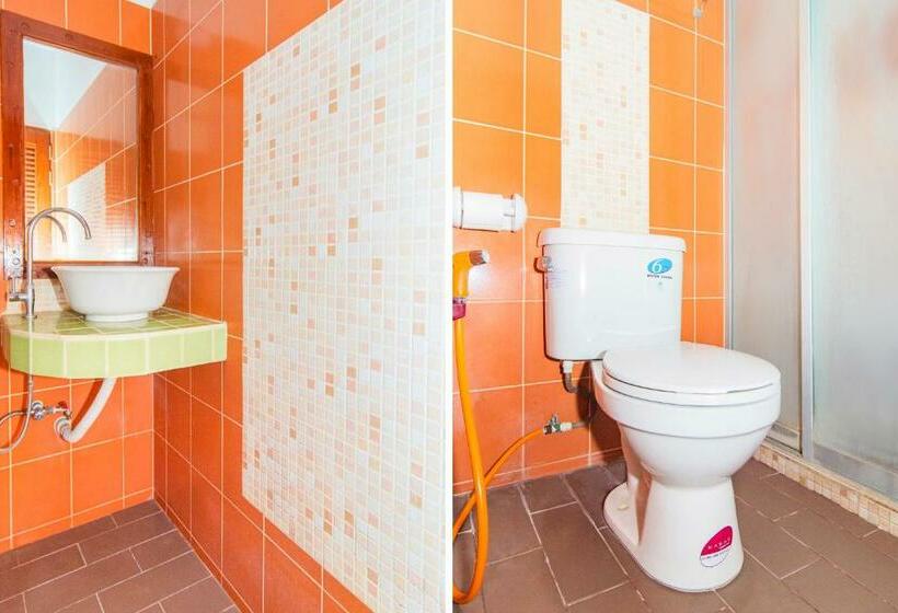 豪华三人间, Oyo Kor Wanburi