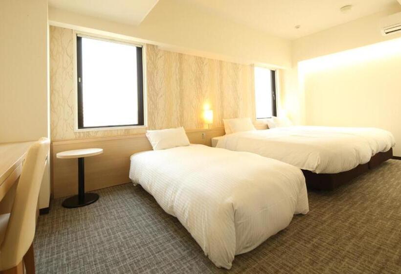 غرفة قياسية ثلاثية, Ab Hotel Yukuhashi