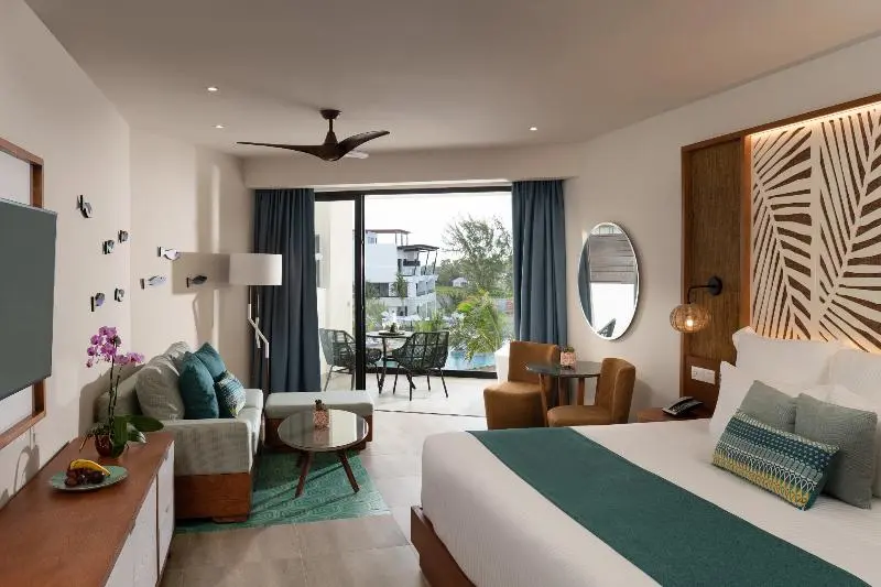 Junior Suite King Bed