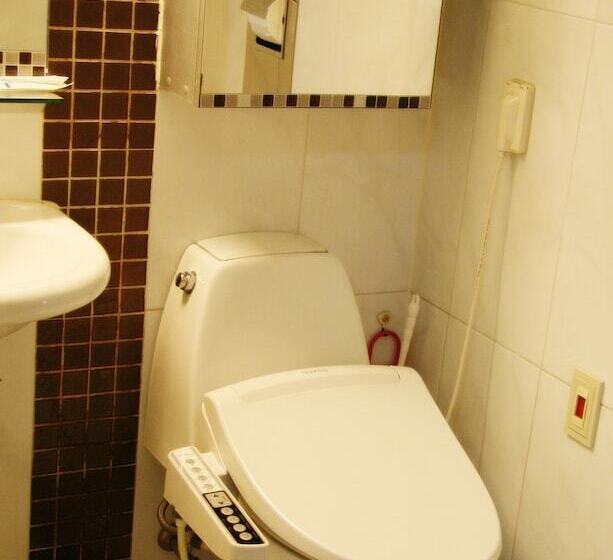 基本间, Airport Capsule Hotel Fly Me To The Moon