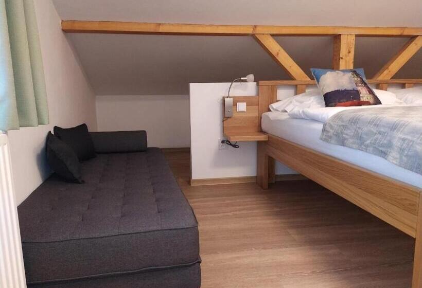 带大床的标准工作室, Garni Villa Areka