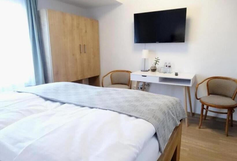 带观景的豪华间, Garni Villa Areka