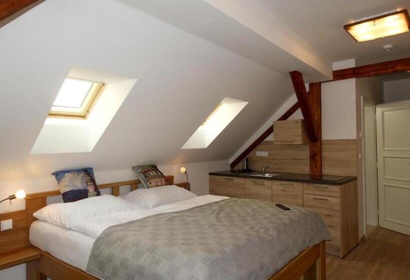 스탠다드 스튜디오 킹침대, Garni Villa Areka